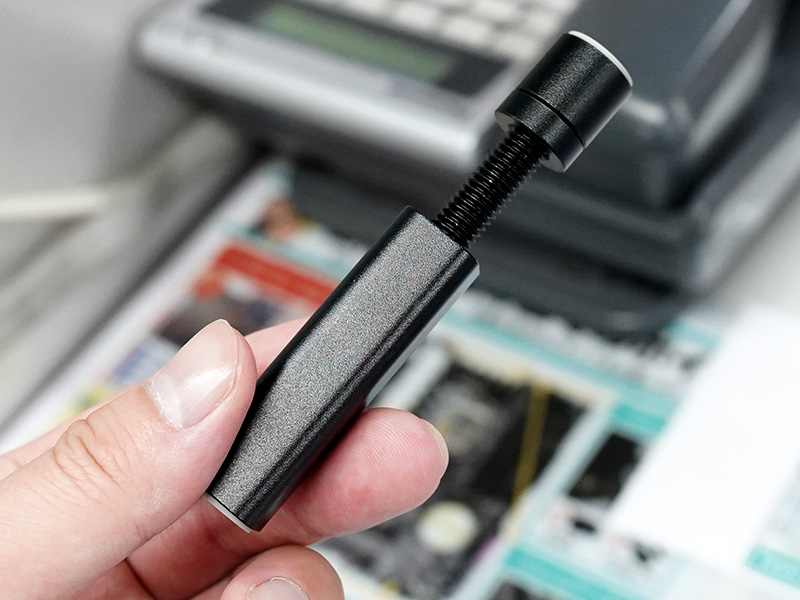 安価なアルミ製「GPUサポートステー」がサイズから、実売580円 - AKIBA