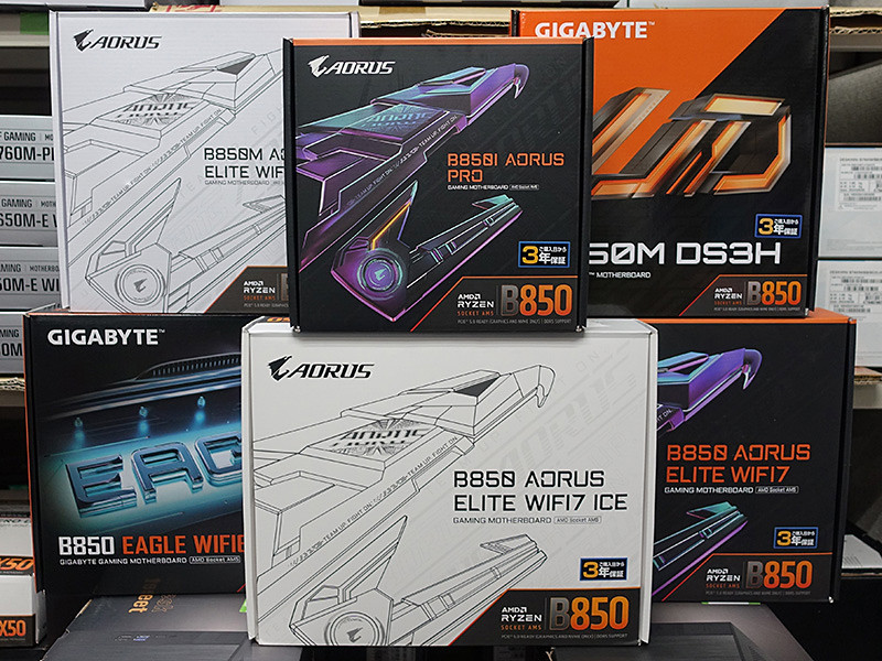 GIGABYTEのAMD B850/B840マザーが6製品、真っ白な「B850 AORUS