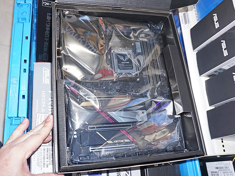 BIOSTARのRyzen 9000対応マザー「X870E VALKYRIE」が発売