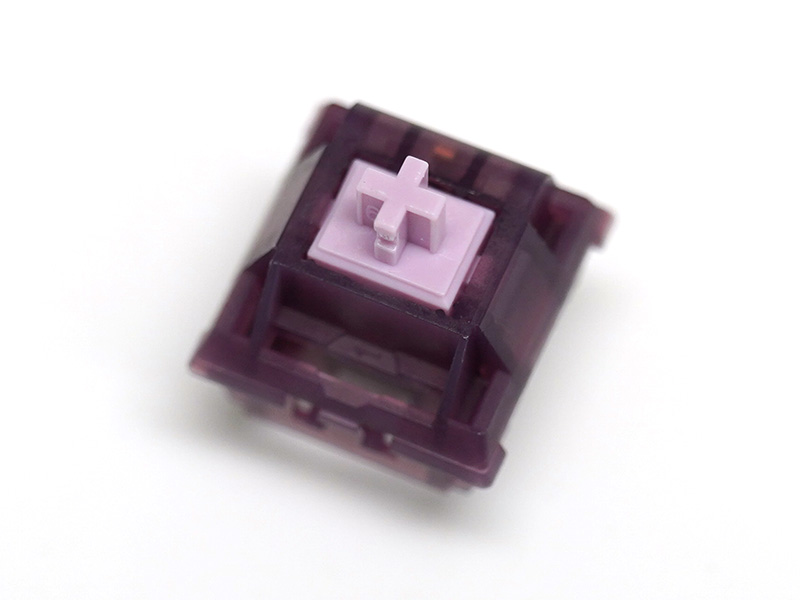 紫色のナイロン製ハウジングを採用したキースイッチ「Athena linear