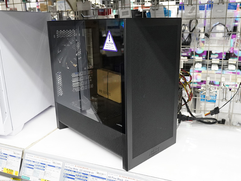 NZXT H3 FlowとPuckのセット（ブラック） NZXT | H3 Flow | Micro-ATX PC Case
