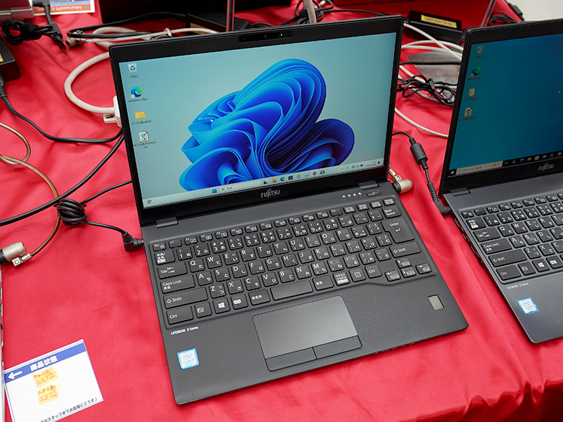【中古】富士通 LIFEBOOK Uシリーズ 本体 LIFEBOOK 再入荷 あすつく ノートパソコン 富士通 A579/CX OS