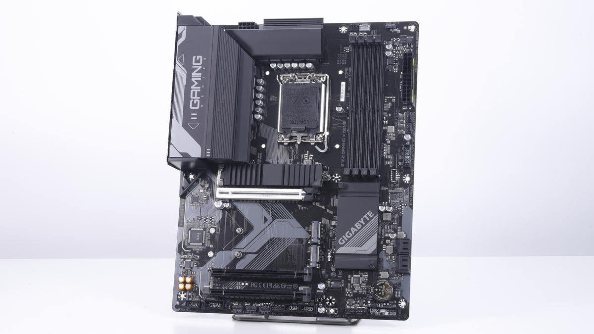 第13/14世代Core用マザーにPCIe 5.0接続GPU対応モデル、最新