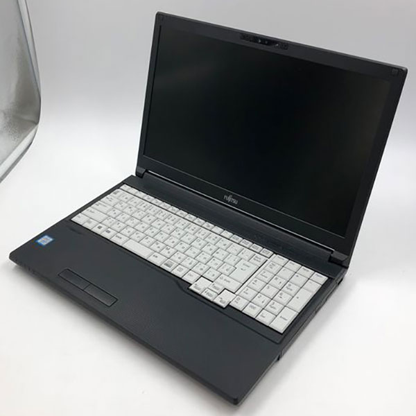 Core i5-8265Uを搭載した15.6型ノートPC「LIFEBOOK A579/BX」が37,980