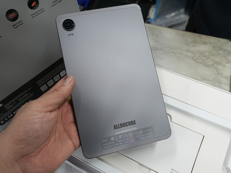 8.4インチのAndroidタブレットが22,800円、未使用品が大量入荷