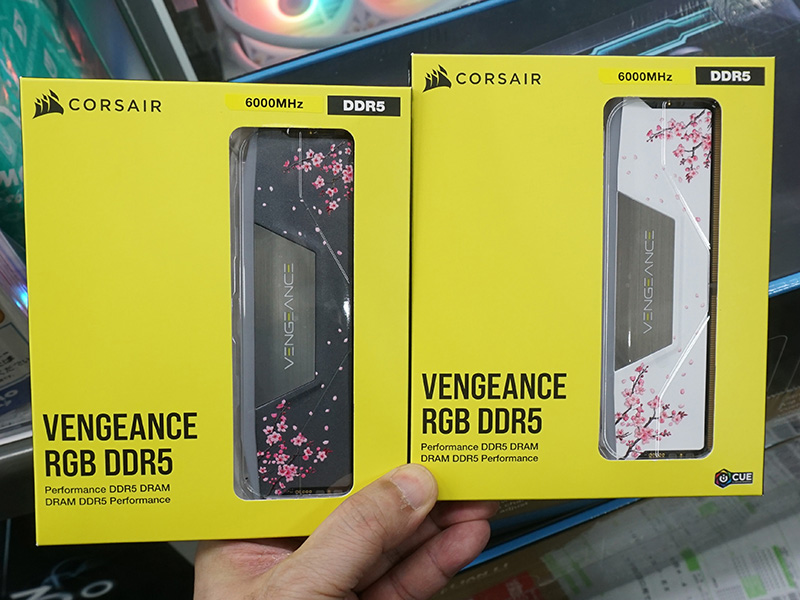 桜柄ヒートスプレッダを搭載した「CORSAIR VENGEANCE RGB DDR5」が発売
