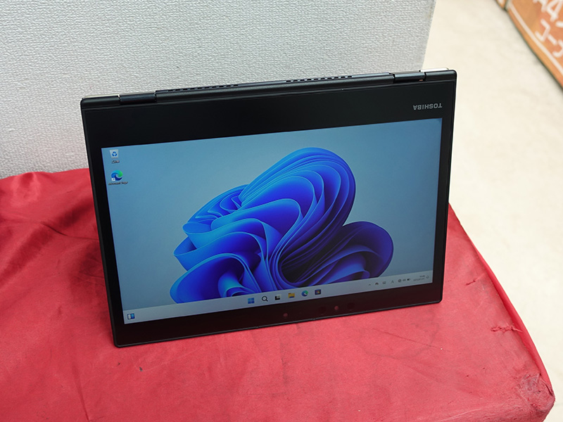 タブレットスタイルもOKな「dynabook VC72/J」が27,800円！Core
