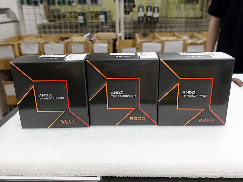 と*と様 オレンジ　コア　96個 AMD、最大96コアの「Ryzen Threadripper PRO 7000 WX」を11月21