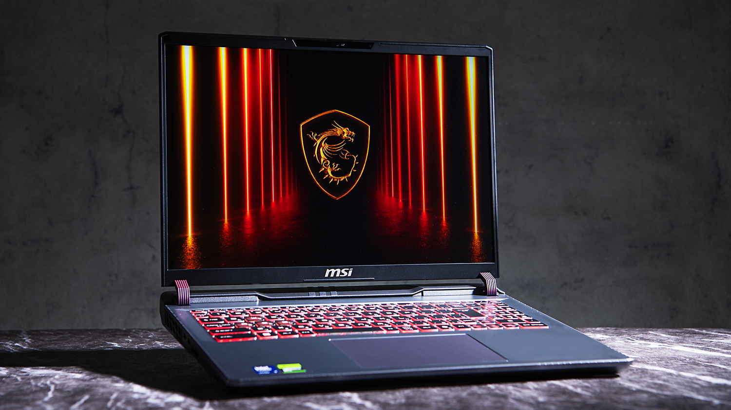 ミュージック AI MSI Vector 16 HX AI A2XW レビュー - RTX 5070 Ti搭載の最速
