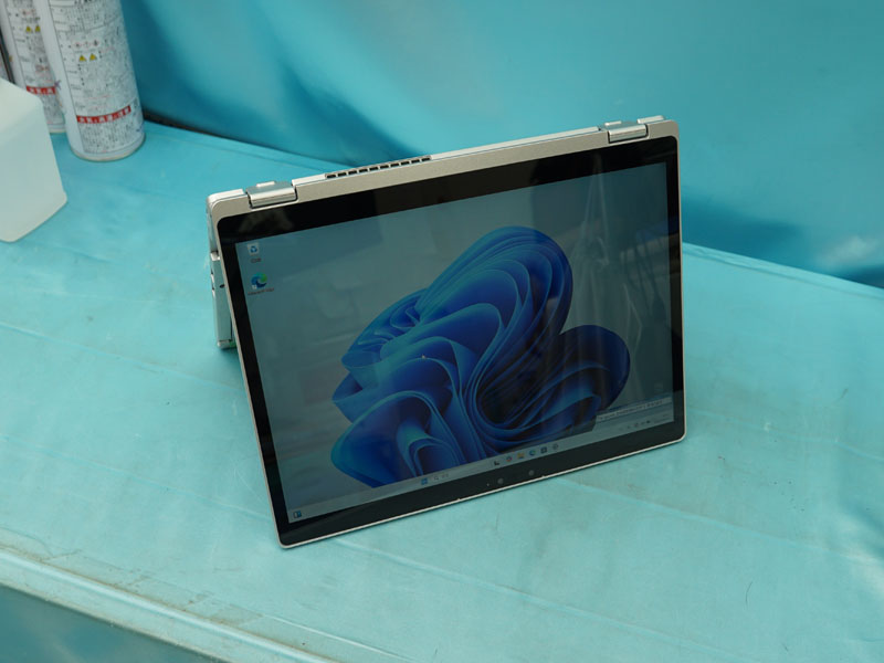 中古 モバイルPC 04_LUBUNTU_青 8564y21-101e.jpg