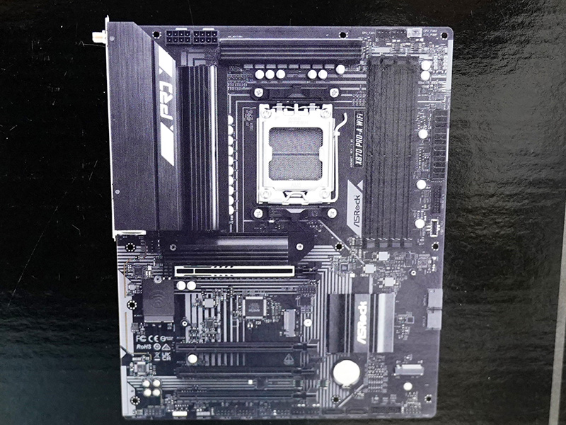 ASRockのRyzen 9000マザー「X870 Pro-A WiFi」が発売 - AKIBA PC Hotline!