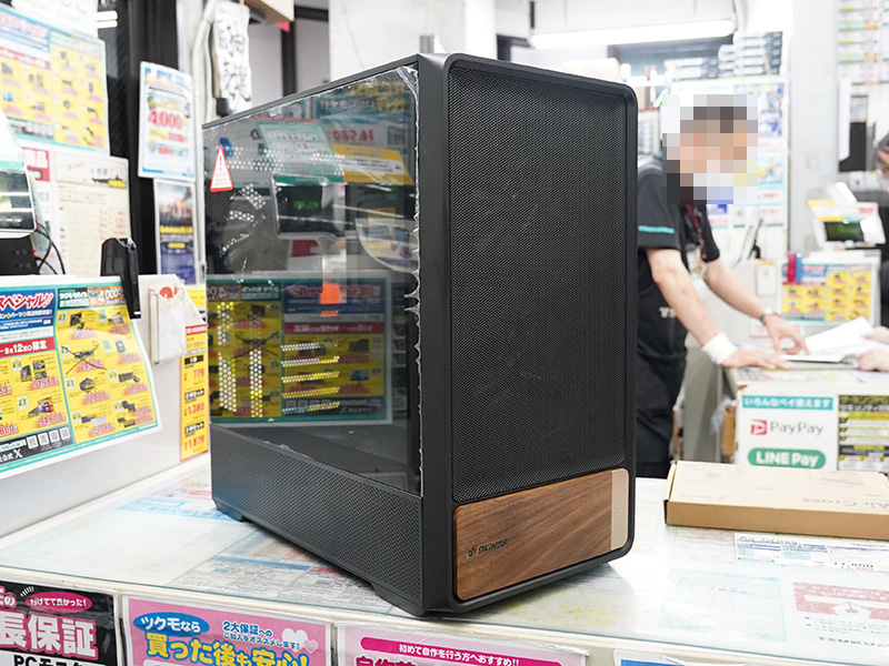 ウォルナット材を使ったPCケース「Okinos Air Cross」が発売 - AKIBA