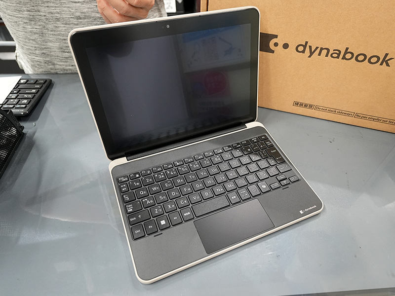 dynabook K70 Windows 11 本体　【未開封】 LTE対応の10.1インチ2in1「dynabook K70/HY」が49,800円