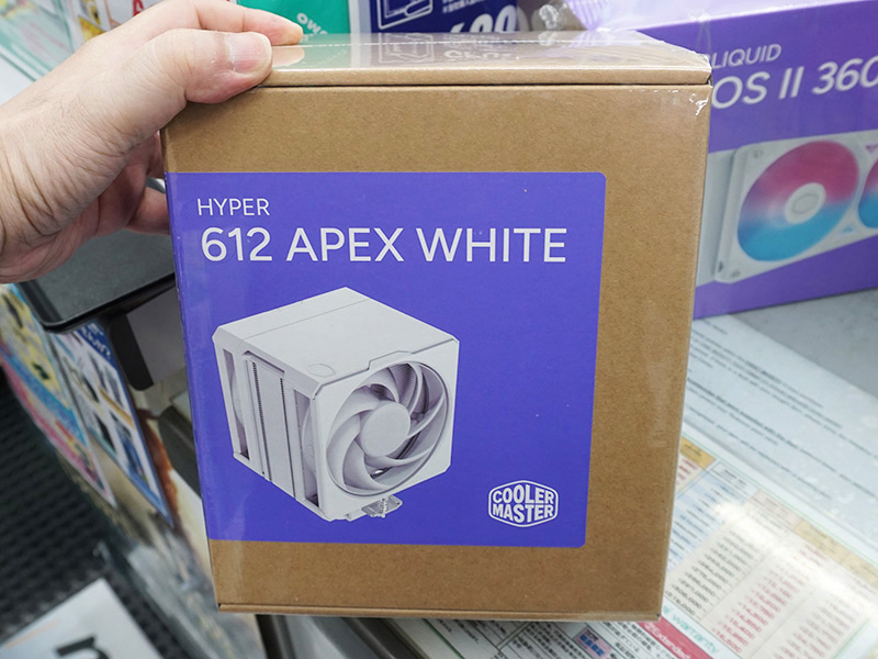 Cooler Masterの白いデュアルファンCPUクーラー「Hyper 612 APEX White