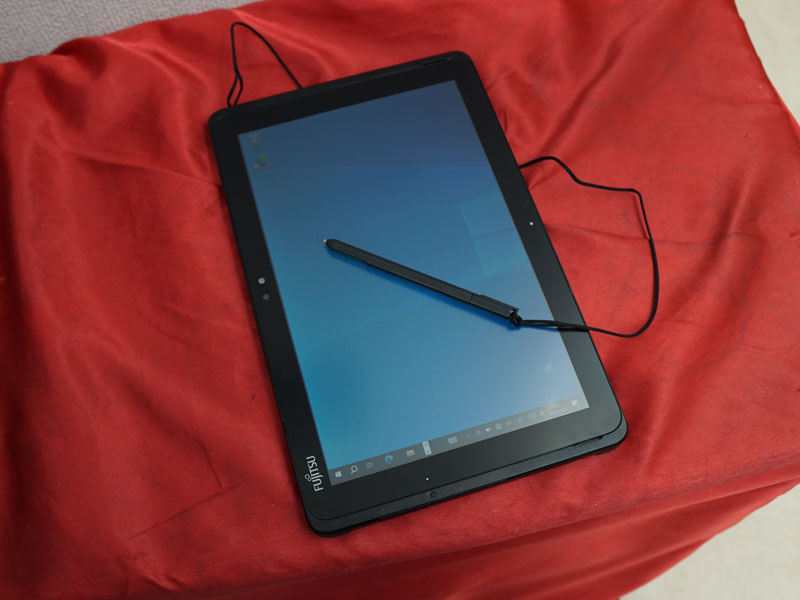 訳ありWindowsタブレット「ARROWS Tab Q508/SE」が5,000円、キーボード