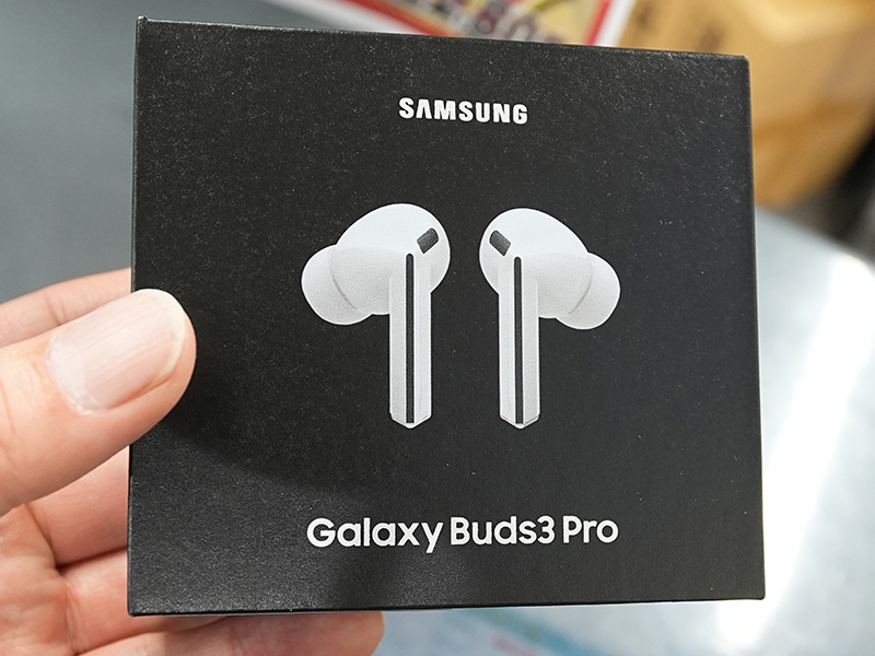 ANC対応のワイヤレスイヤホン「Galaxy Buds3 Pro」未使用品が19,777円