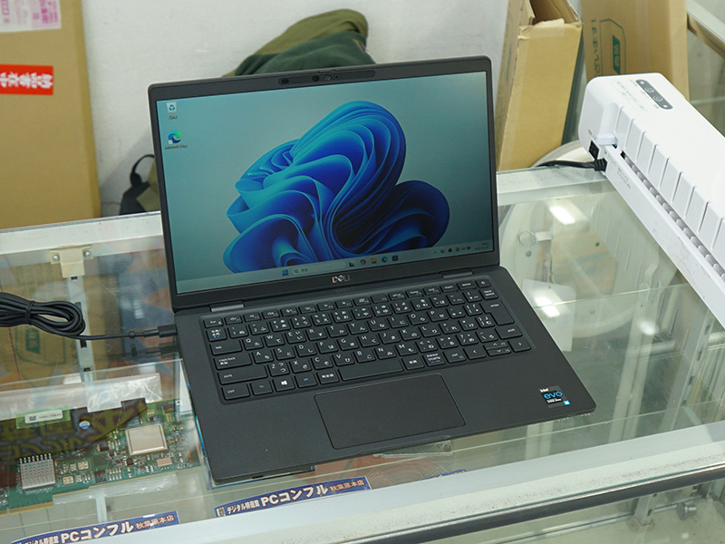 Core i5-1145G7/16GBメモリ/タッチ液晶搭載の「Latitude 7320」が