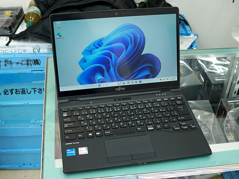 第11世代Core搭載の13.3インチ2in1「LIFEBOOK UH10/E3」が34,800円！訳