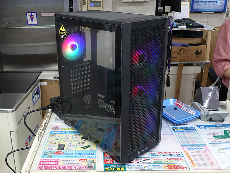 SilverStoneのミドルタワーケース「FARA 515XR」がTSUKUMOで展示中