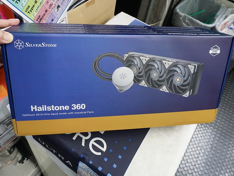 Ryzen TR Pro対応、SilverStoneの360mm水冷CPUクーラー「Hailstone 360