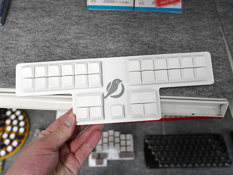 専用 自作キーボード 英字二列の速記用ロープロキーボード自作キット「Mejiro31」が入荷