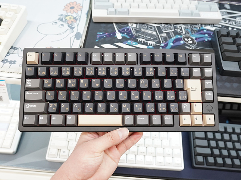 雨音のような打鍵音のワイヤレスメカニカルキーボード「Rainy 75 Pro