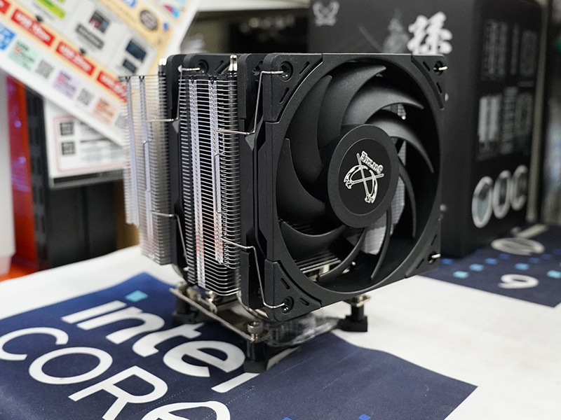サイズの新型ツインタワーCPUクーラー「MAGOROKU」が発売、価格は4,980