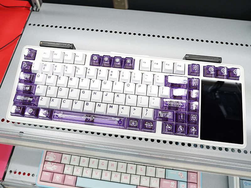 3.98インチ液晶搭載のキーボード「AULA L99」が登場、テンキー/タッチ