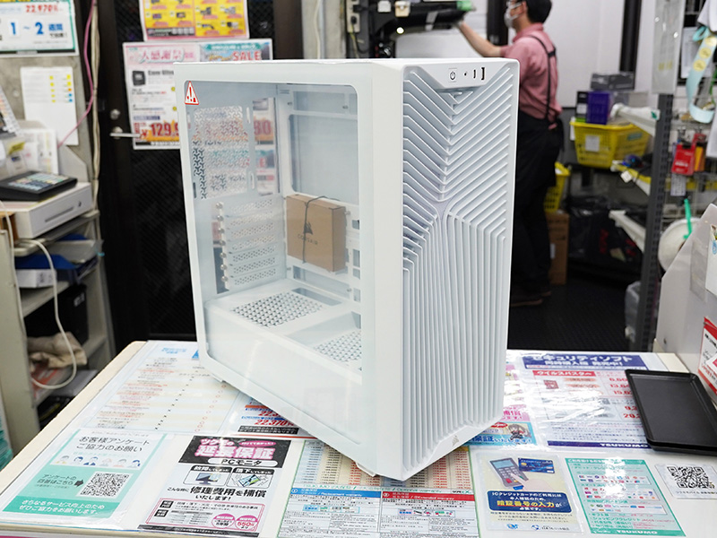 Corsair ミドルタワー型PCケース CORSAIRのミドルタワーPCケース「3200D RS」が発売、計6モデル - AKIBA