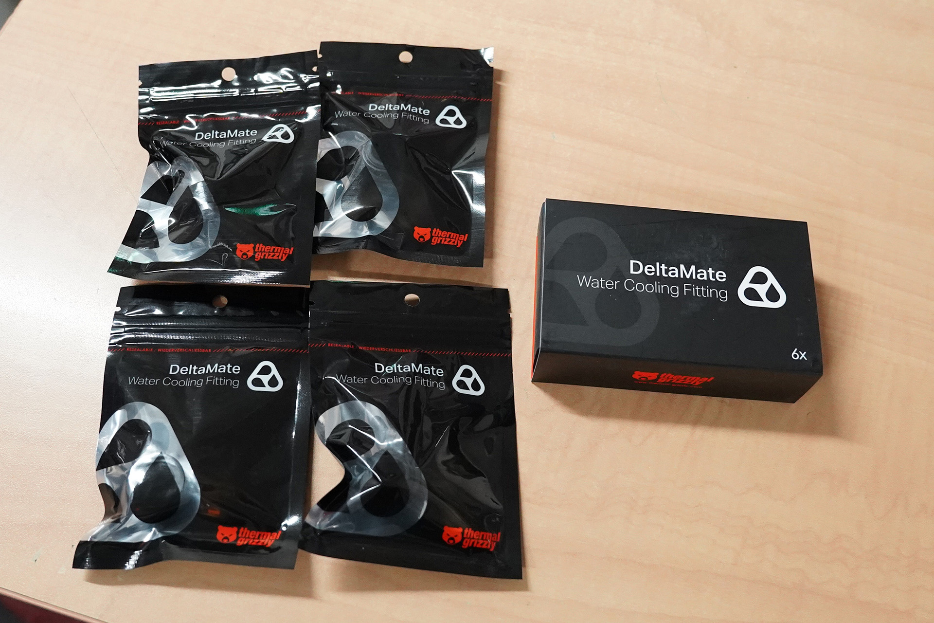 本格水冷用フィッティング他 Thermal Grizzlyの本格水冷向けフィッティングが複数入荷、マット