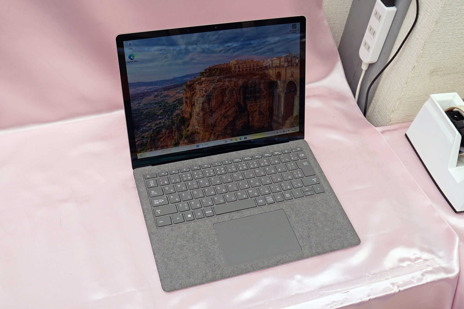 Ryzen 5 4680Uや16GBメモリ搭載の「Surface Laptop 4」が57,800円