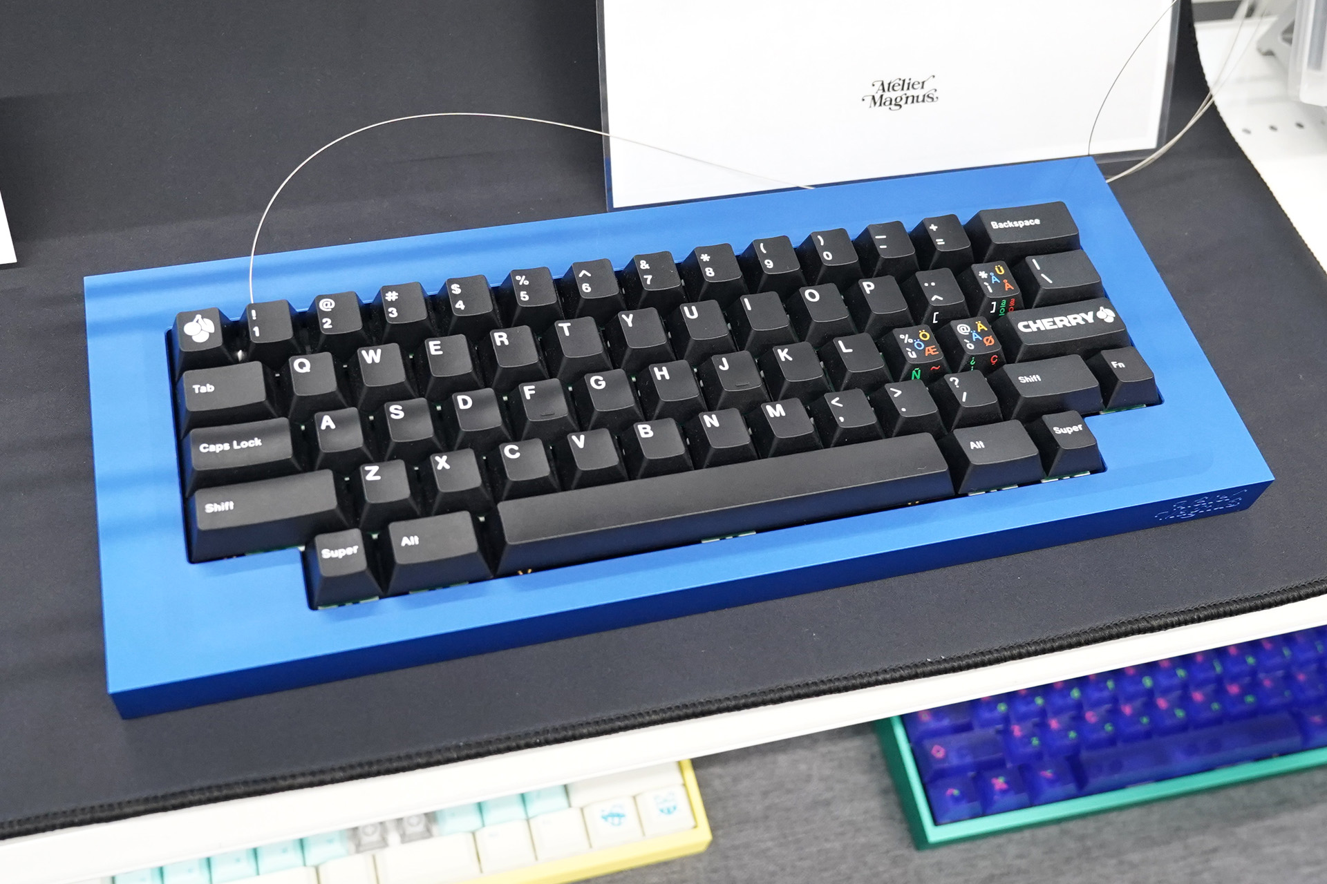 タイピングアングル0度のフラットな60%キーボード自作キット「Atelier