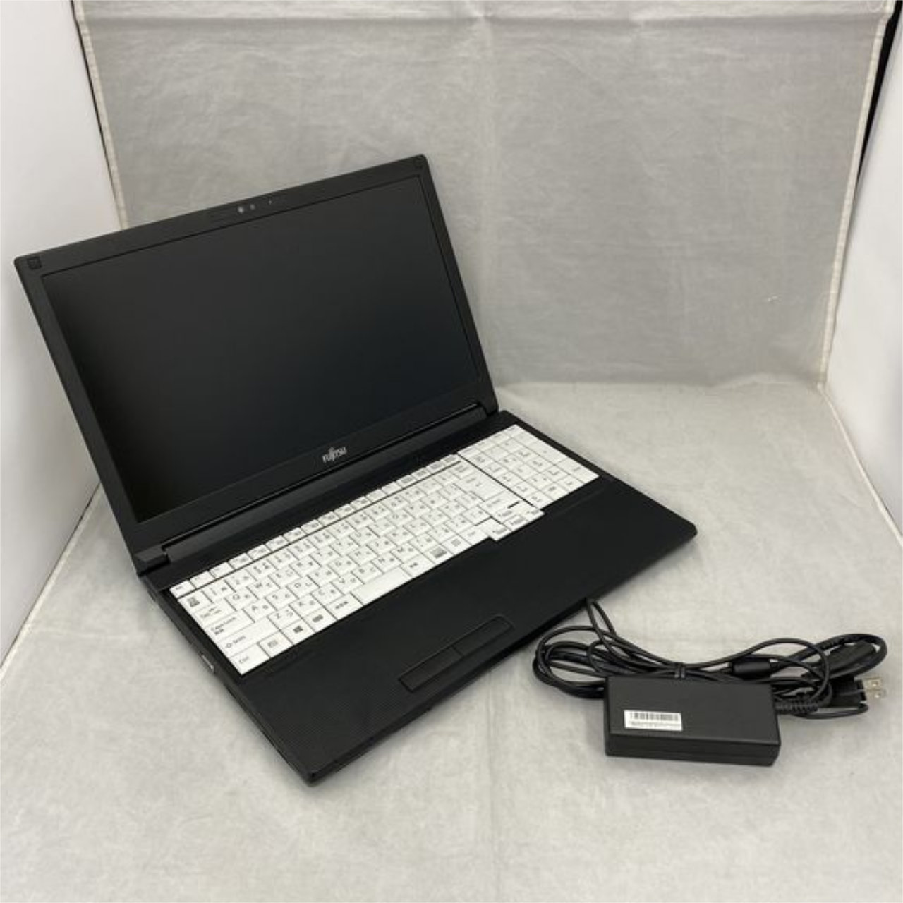 Core i7-1185G7+16GBメモリ搭載「LIFEBOOK A7511/G」が69,980円 