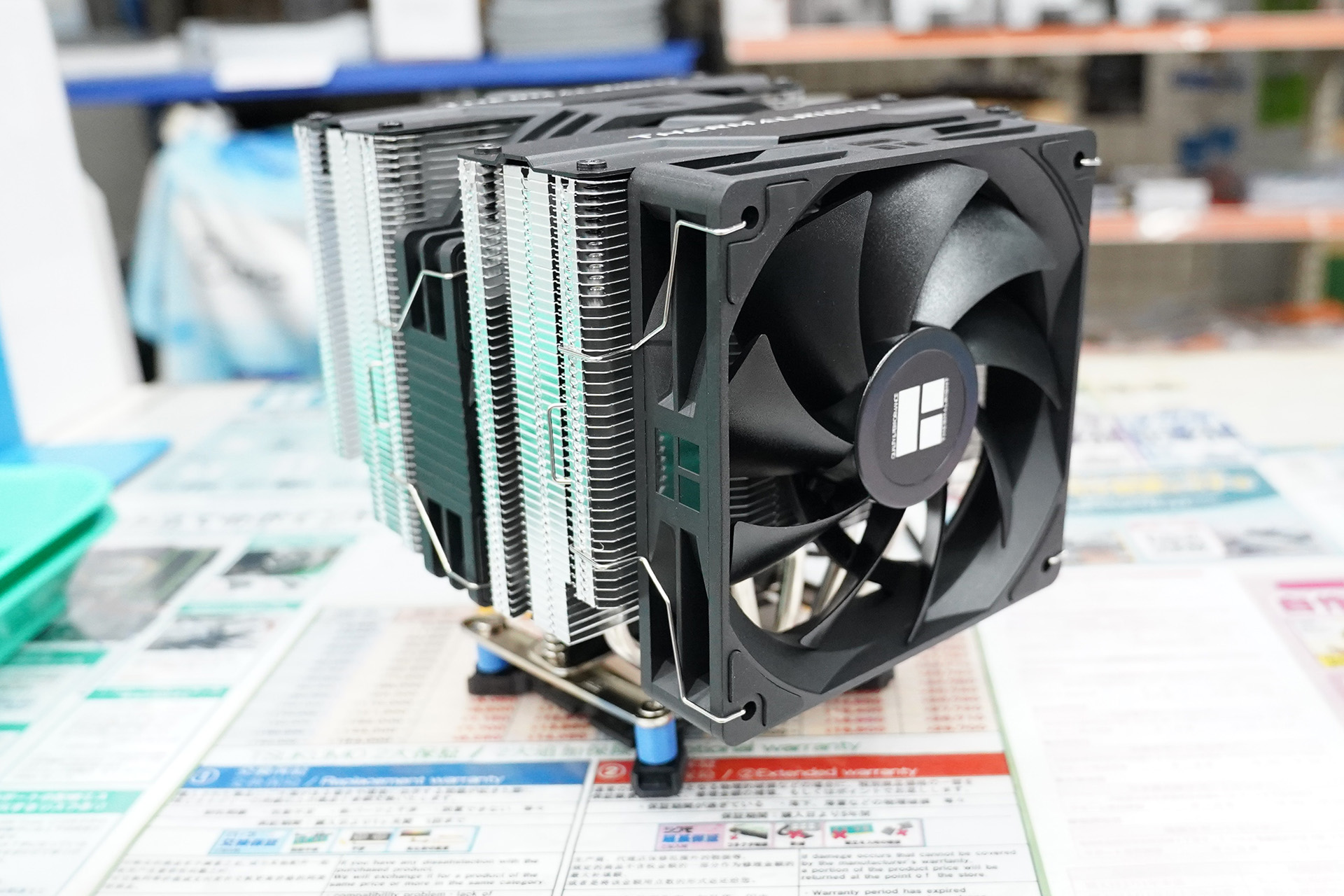 ThermalrightのCPUクーラー「Peerless Assassin 140 SE」が発売、120mm+140mmファン搭載