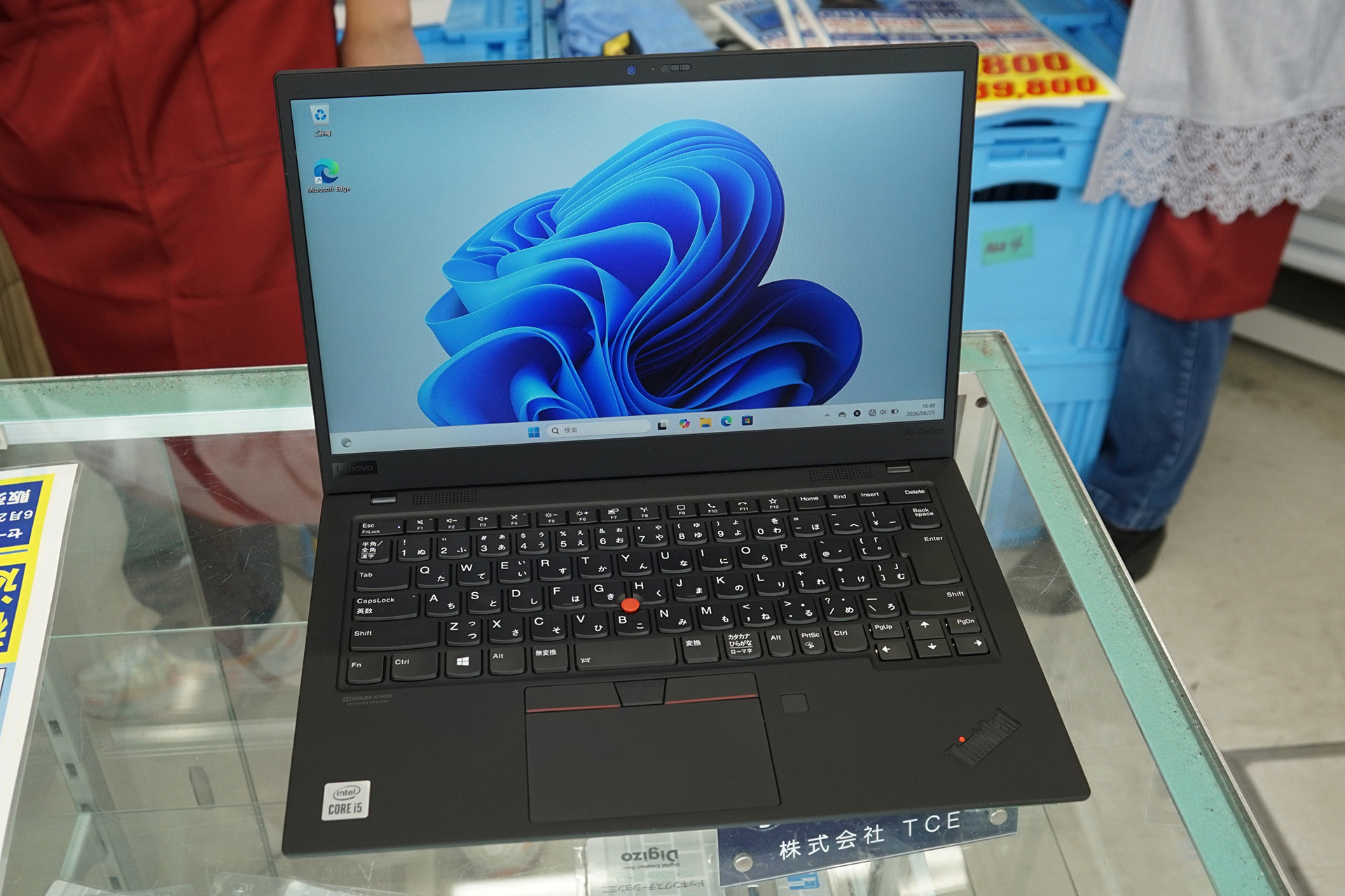 人気の「ThinkPad X1 Carbon 8th Gen」が34,800円、Core i5-10210Uや