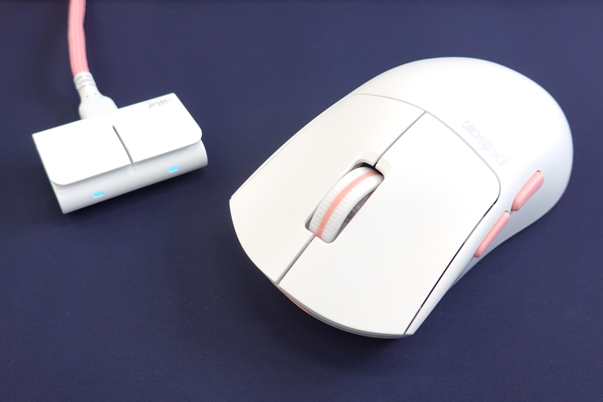 白&ピンクなカラーが特徴のプロ選手監修ゲーミングマウス「Jinggg-X