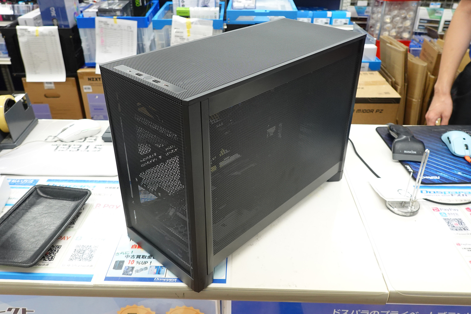 ⭐︎デスクトップPC ケース グレー メッシュ モジュラー設計を採用した4面メッシュのPCケース「MONTECH TEN」が入荷