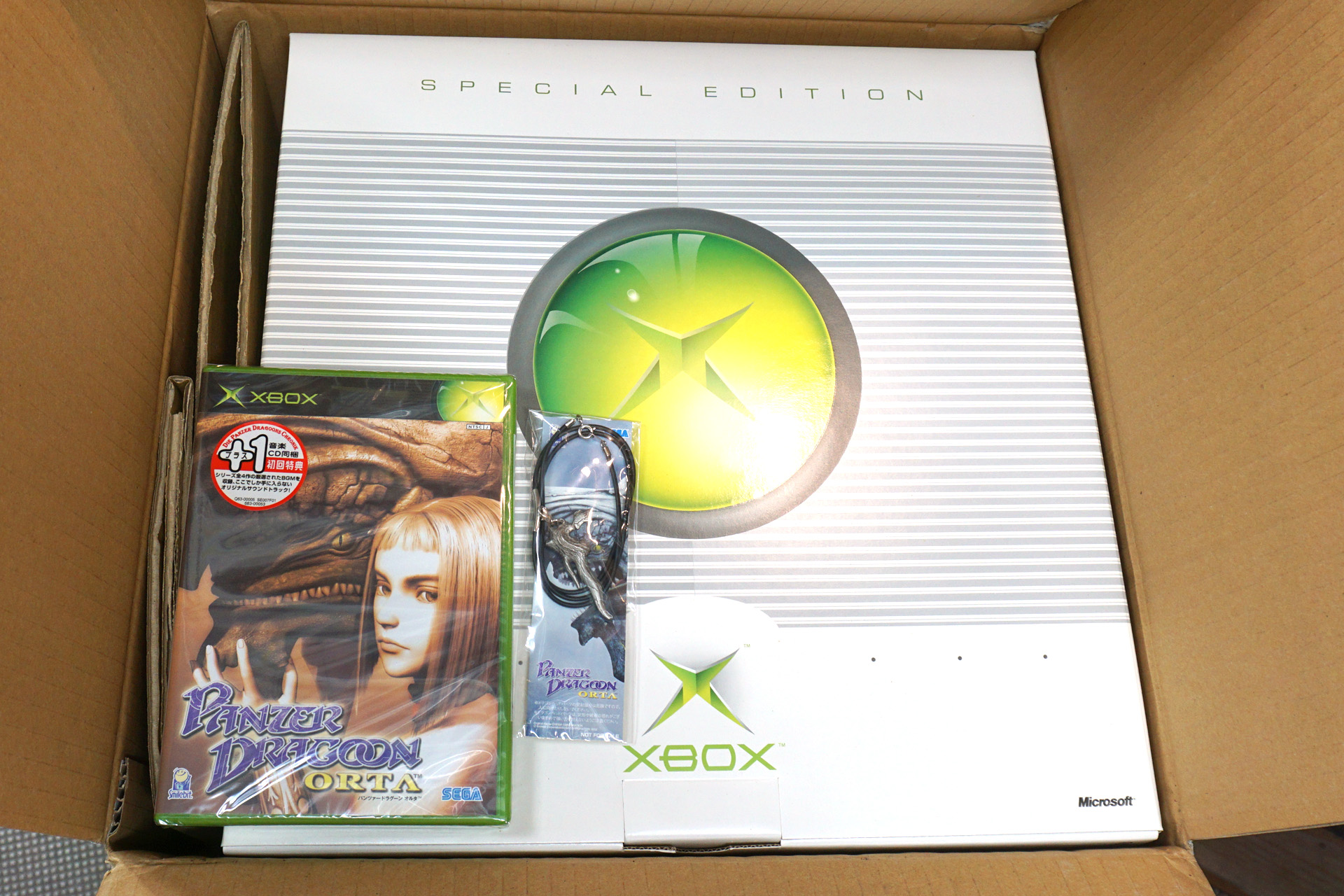 価格は77万円！初代Xboxの『パンツァードラグーン オルタ』コラボ