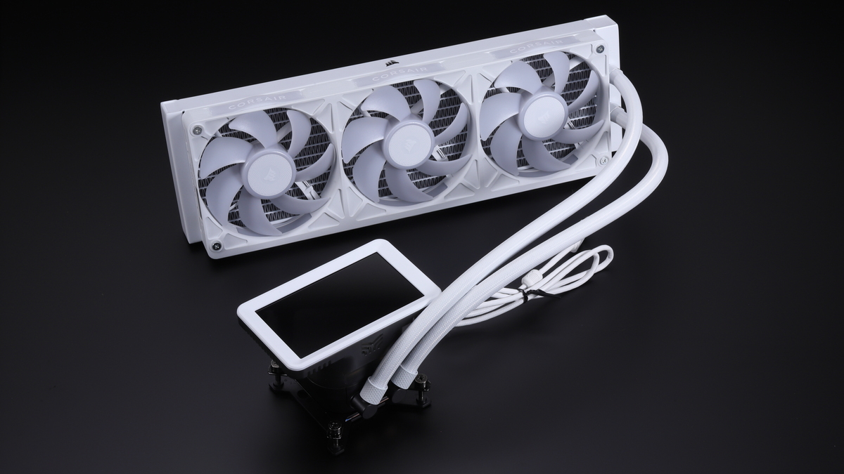 5インチLCD搭載モデルも用意されたCORSAIRの最新水冷CPUクーラー「iCUE