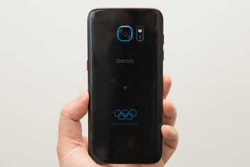 リオ五輪選手にも提供された「Galaxy S7 edge」の特別版が店頭